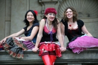 The Stiletto Sisters, a trio comprising violin, accordion, double bass and singing, play a blend of tangos, gypsy dances, klezmer, waltzes and love songs from Hungary, Russia, France and Latin America.